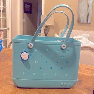 NWT! Turquoise large Bogg Bag!
